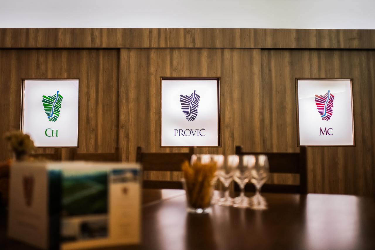 Hotel Merlot Opuzen  エクステリア 写真
