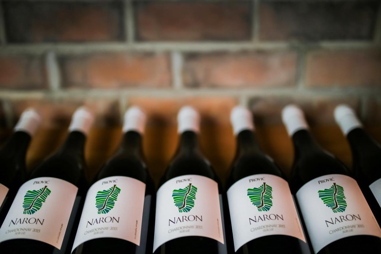 Hotel Merlot Opuzen  エクステリア 写真